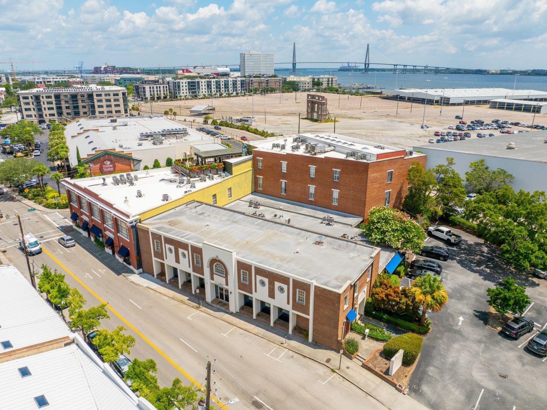 276 E Bay Street  Photo 7