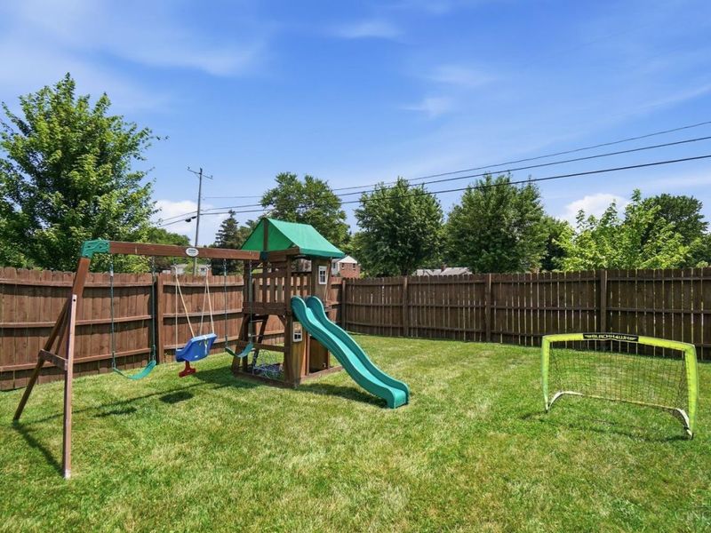 7082 Devon Drive, Liberty Township, OH 45044 Photo 9