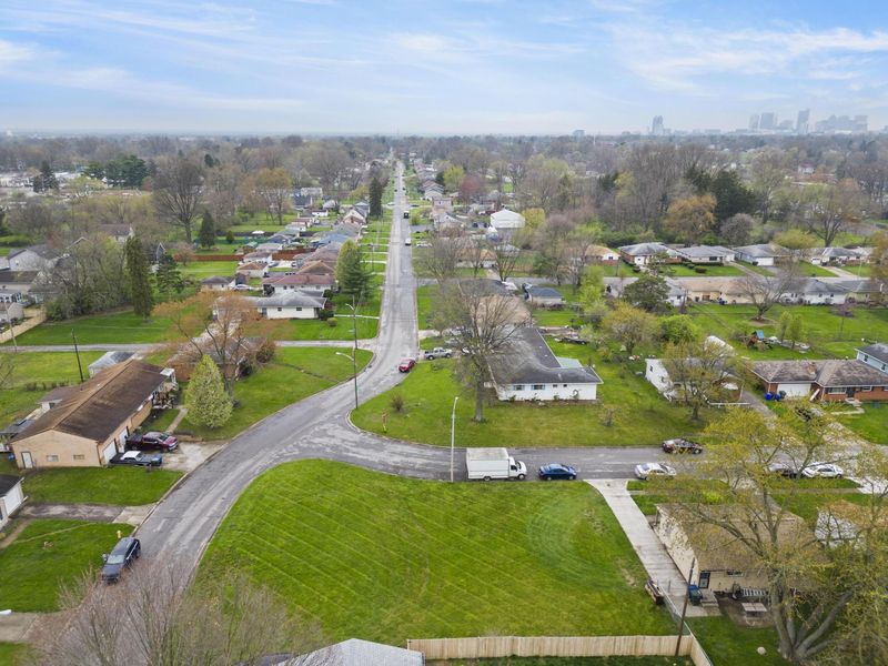 1520 Bycroft Road, Columbus, OH 43206 Photo 3