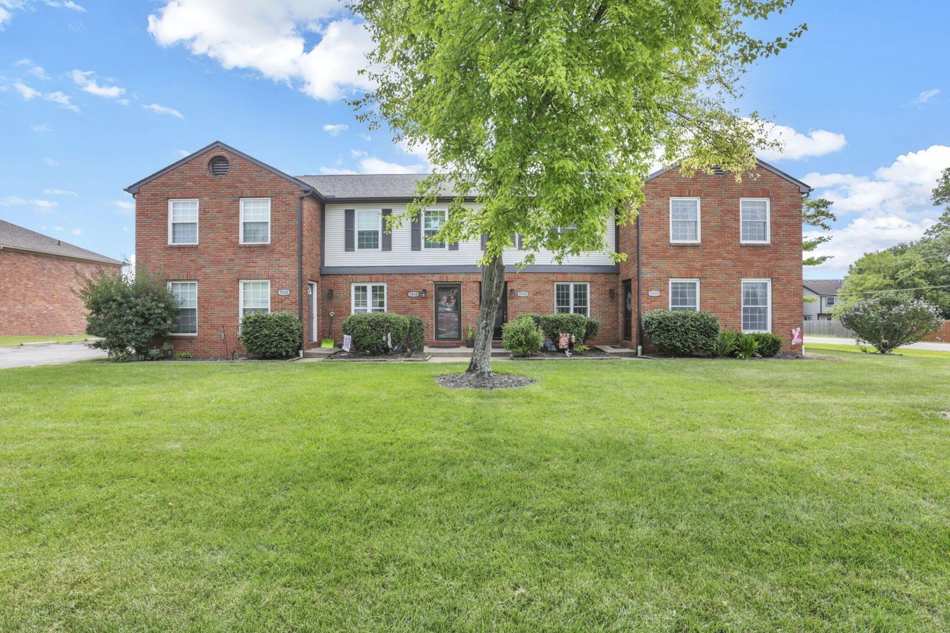 7610 Sancroft Road , Columbus, OH 43235 Main Photo