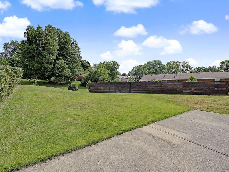 2850 Locust Drive, Springfield, OH 45504 Photo 26