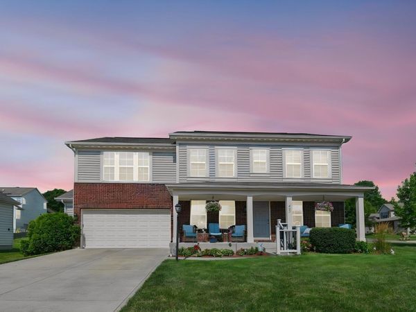 423 Kingston Circle , Pickerington, OH 43147