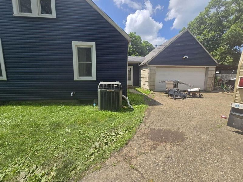 236 S Quentin Road , Newark, OH 43055 Photo 3