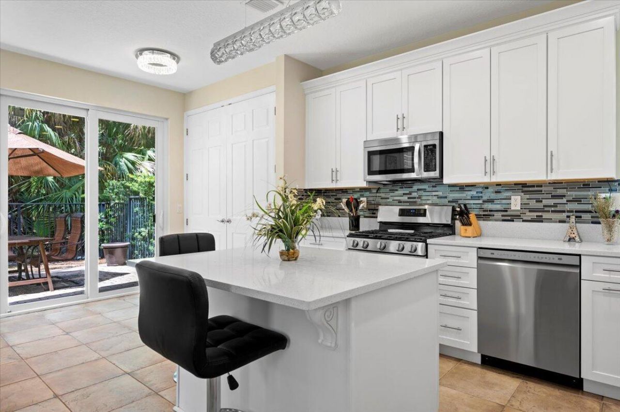 513 Tomahawk Court, Palm Beach Gardens, FL 33410 Photo