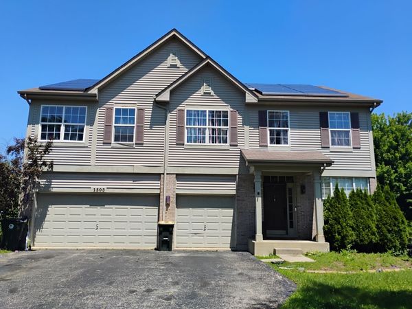 1503 S Elizabeth Lane, Round Lake, IL 60073