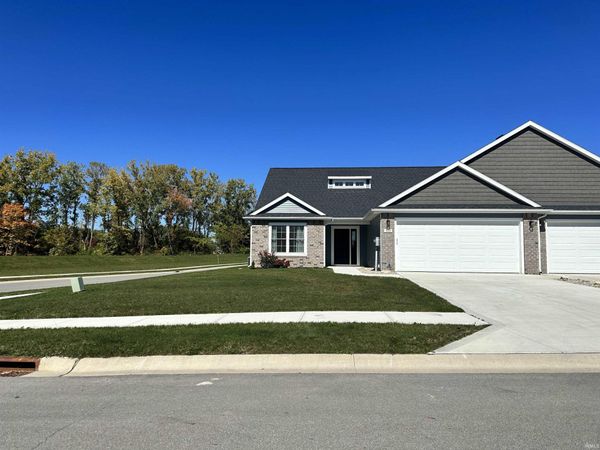 5111 Pigeon Creek Court, Fort Wayne, IN 46825