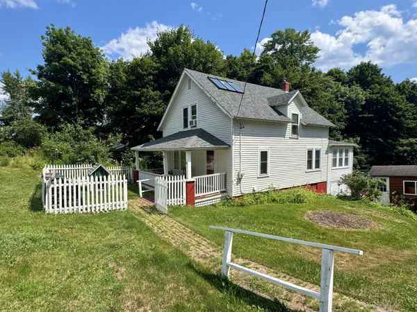 91 US Route 1, Bucksport, ME 04416