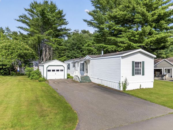 23 Karen Street , Palmyra, ME 04965