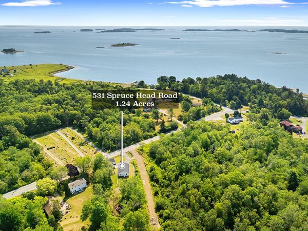 531 Spruce Head Road , South Thomaston, ME 04858