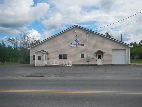 78 W Broadway , Lincoln, ME 04457