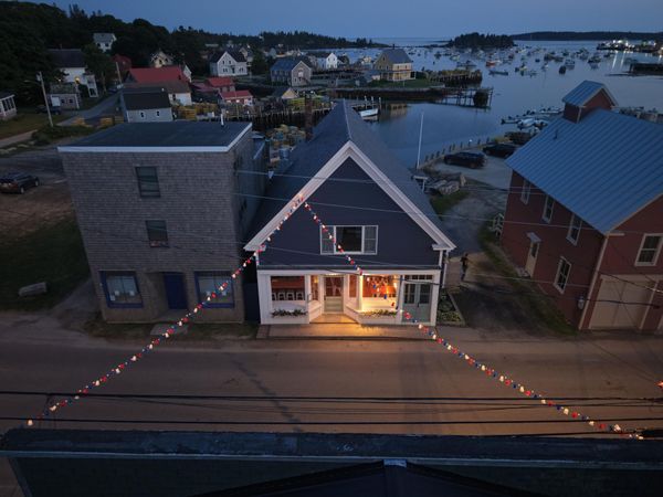 49 Main , Vinalhaven, ME 04863