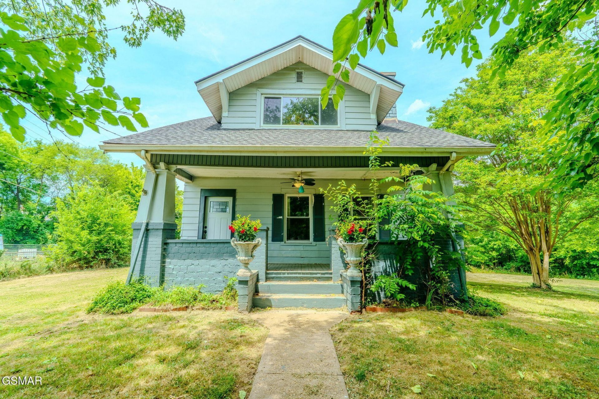 1619 Beaumont Avenue , Knoxville, TN 37921 Main Photo