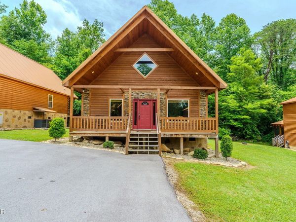 3606 Parkland Way, Gatlinburg, TN 37738