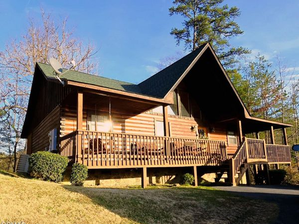 1529 Boo Boos Way , Sevierville, TN 37862