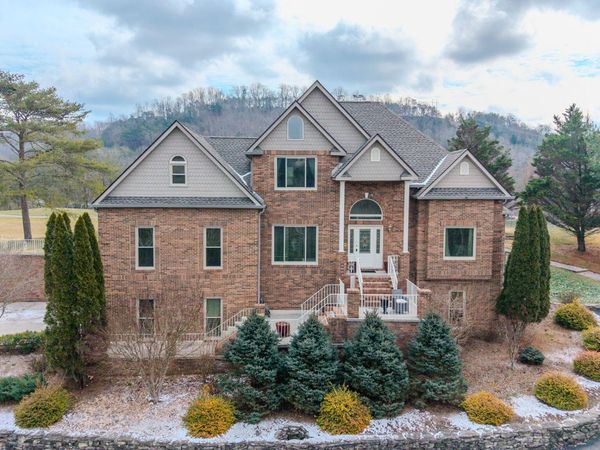 205 Links Court , Tazewell, TN 37879