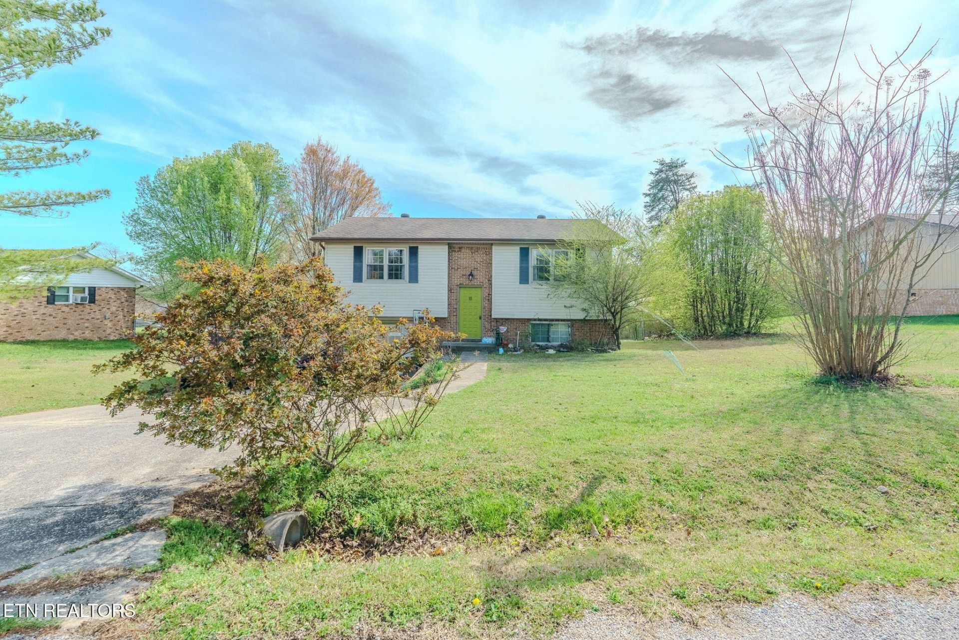 209 Crawford St, Dayton, TN 37321 Main Photo