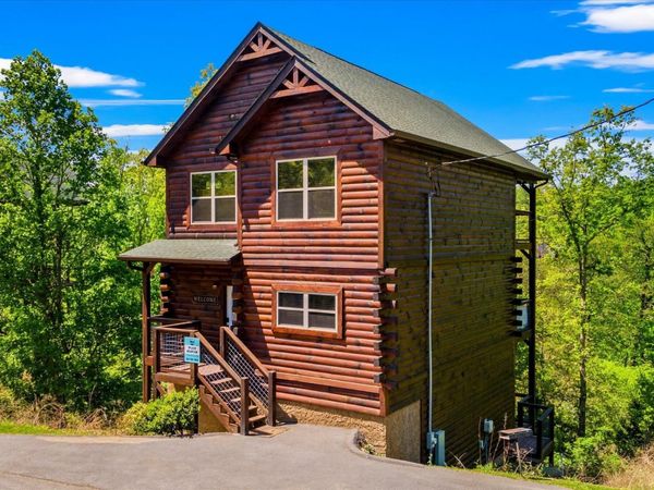 2243 Wingspan Drive , Sevierville, TN 37876