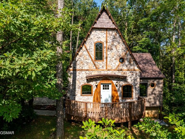 970 Douglas Dam Road, Kodak, TN 37764