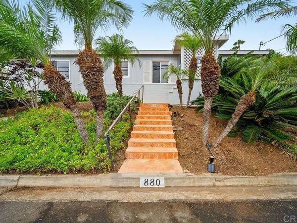 880 Tarento Drive, Point Loma, CA 92106