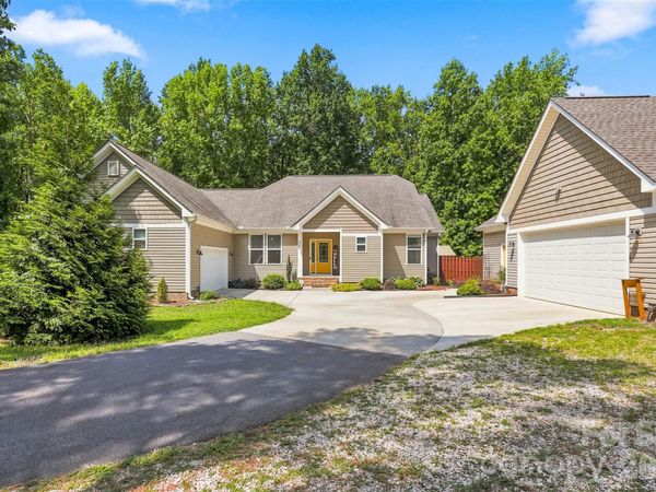4643 Old Hickory Road , Lancaster, SC 29720