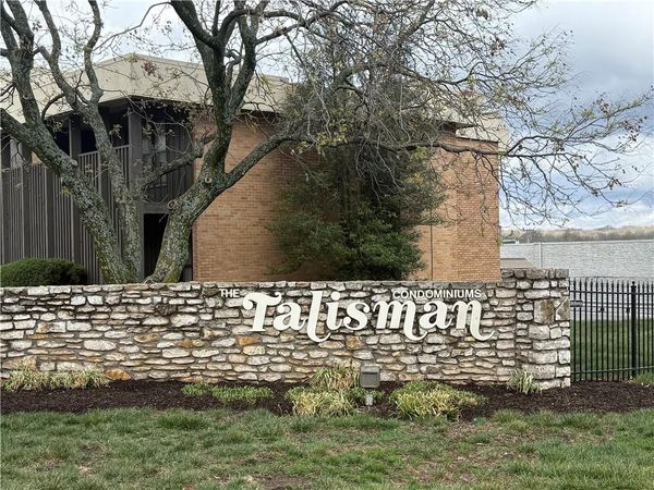 472 W 104th Street, Unit A, Kansas City, MO 64114