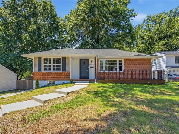 6012 Goodman Street, Merriam, KS 66202