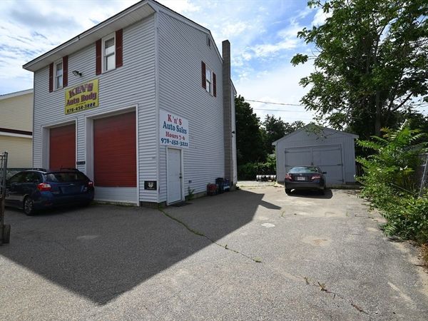 39 Wilbur St, Lowell, MA 01851