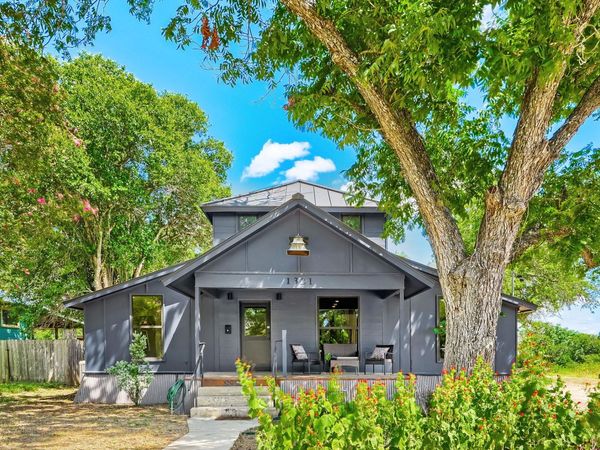 1321 W San Antonio ST, San Marcos, TX 78666