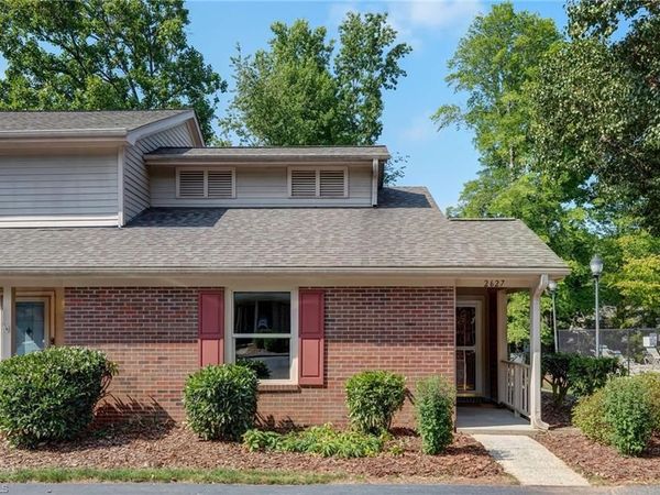 2627 Cottage Place , Greensboro, NC 27455