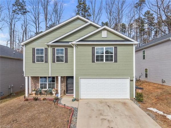 4734 Black Forest Drive , Greensboro, NC 27405