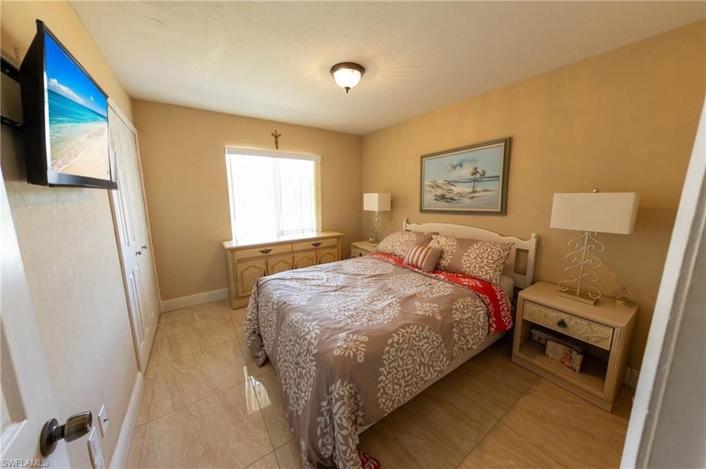 188 Gulfstream St , Marco Island, FL 34145 Photo