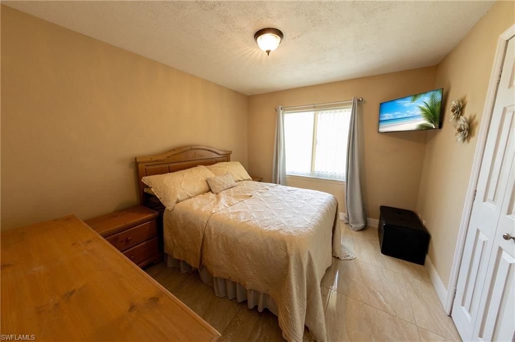 188 Gulfstream St , Marco Island, FL 34145 Photo
