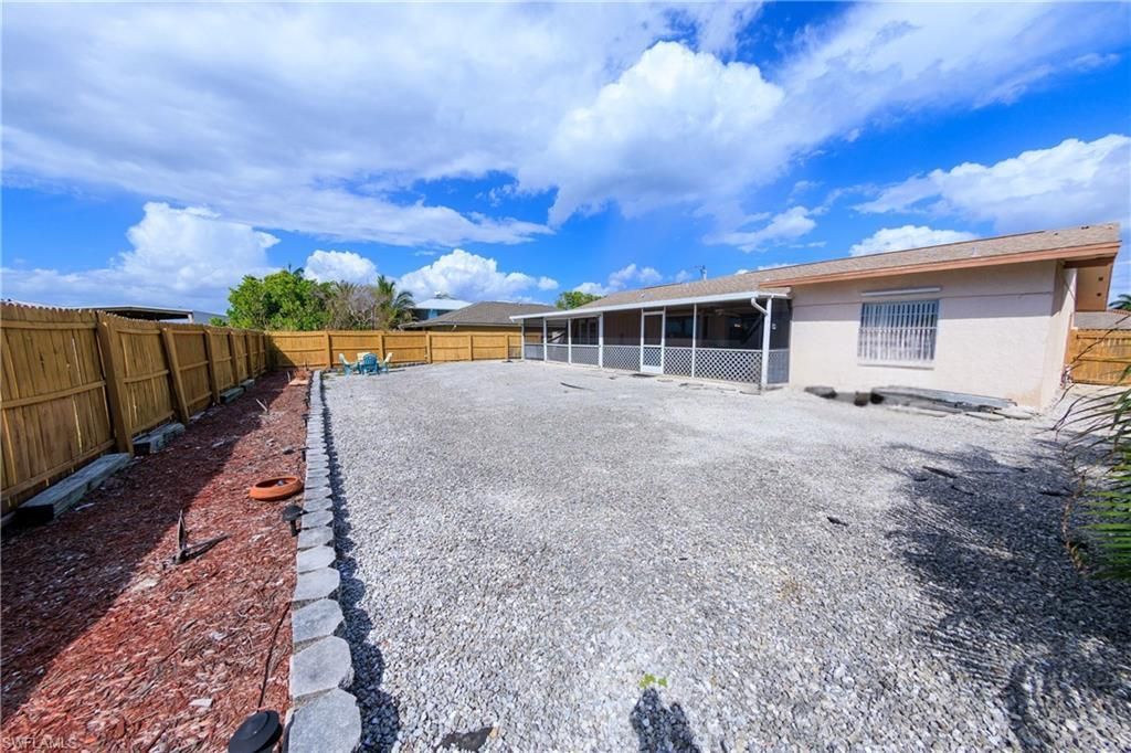 188 Gulfstream St , Marco Island, FL 34145 Photo