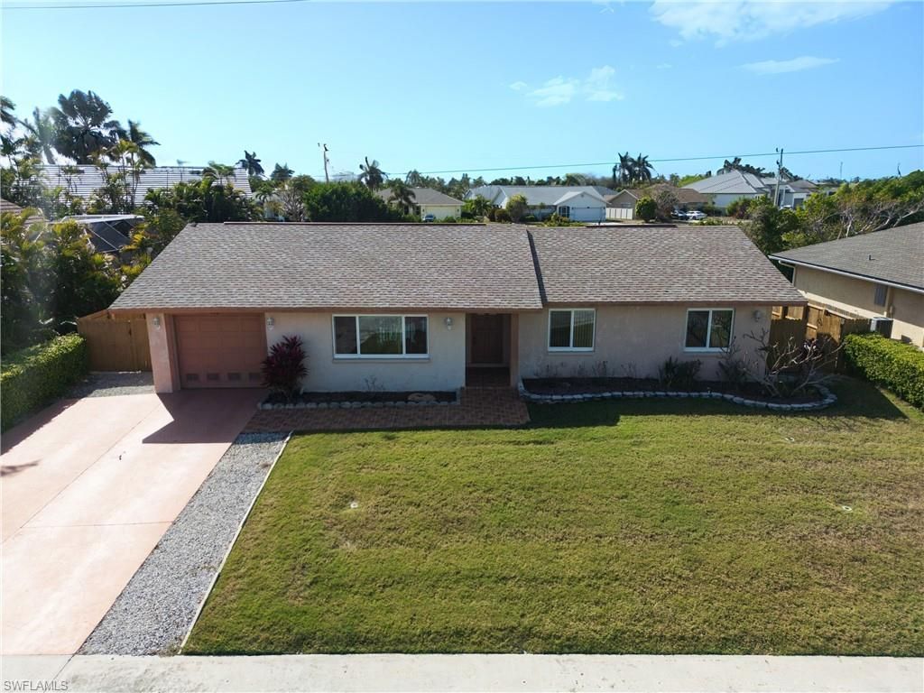 188 Gulfstream St , Marco Island, FL 34145 Photo
