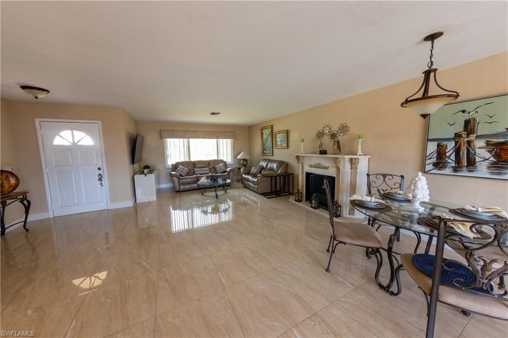 188 Gulfstream St , Marco Island, FL 34145 Photo
