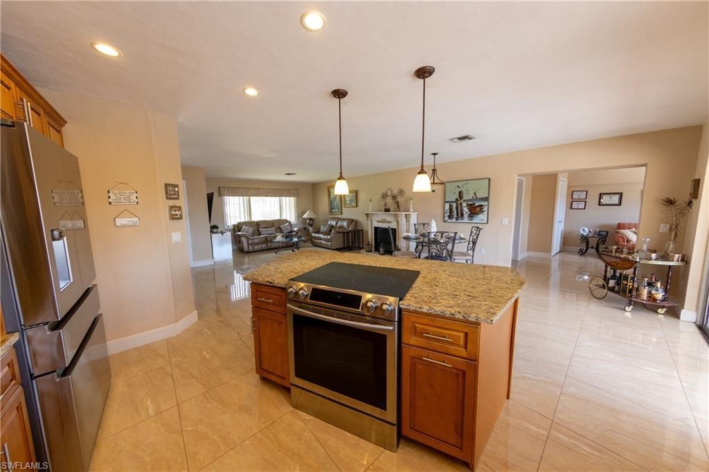 188 Gulfstream St , Marco Island, FL 34145 Photo