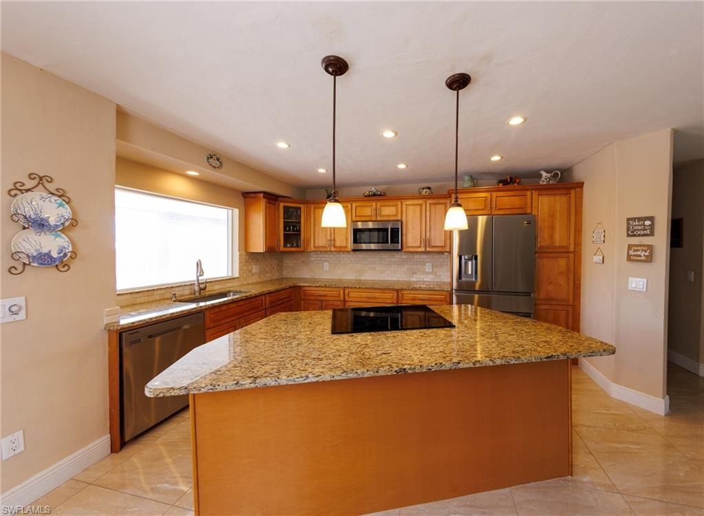 188 Gulfstream St , Marco Island, FL 34145 Photo