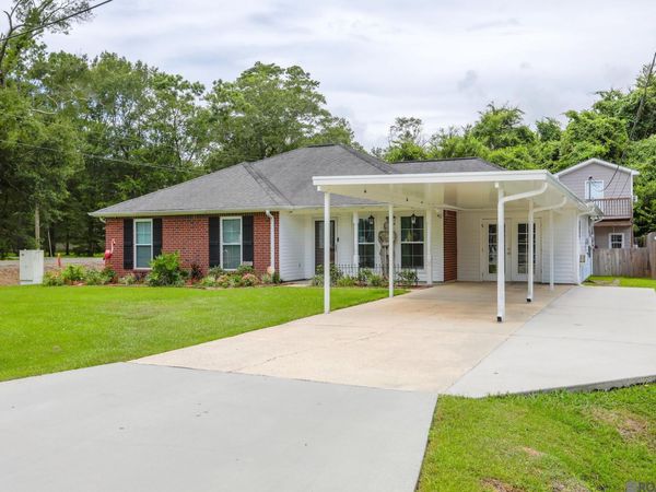 13003 She Lee Place Rd, Gonzales, LA 70737