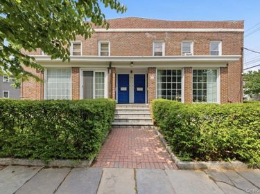 21 Crescent Place , Yonkers, NY 10704