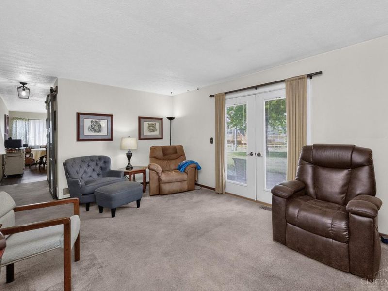865 Old Orchard Lane, Monroe, OH 45050 Photo 18