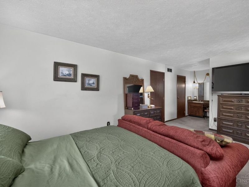 865 Old Orchard Lane, Monroe, OH 45050 Photo 28