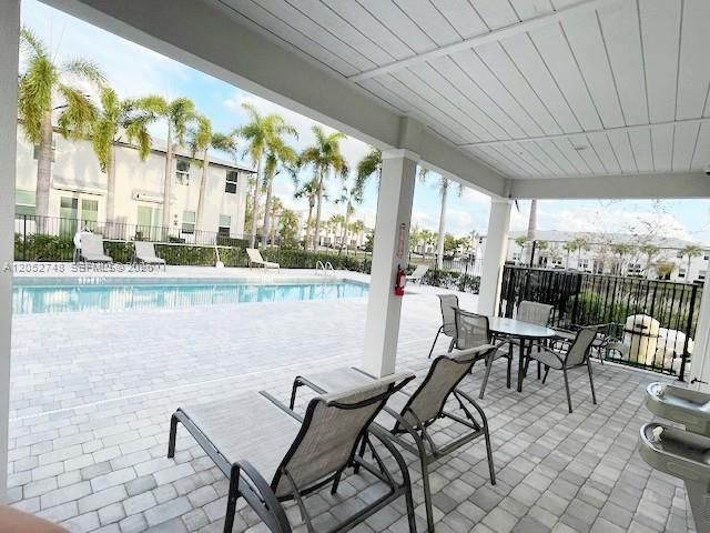 3939 SE Mentmore Ln , Unit 3939, Stuart, FL 34997 Photo