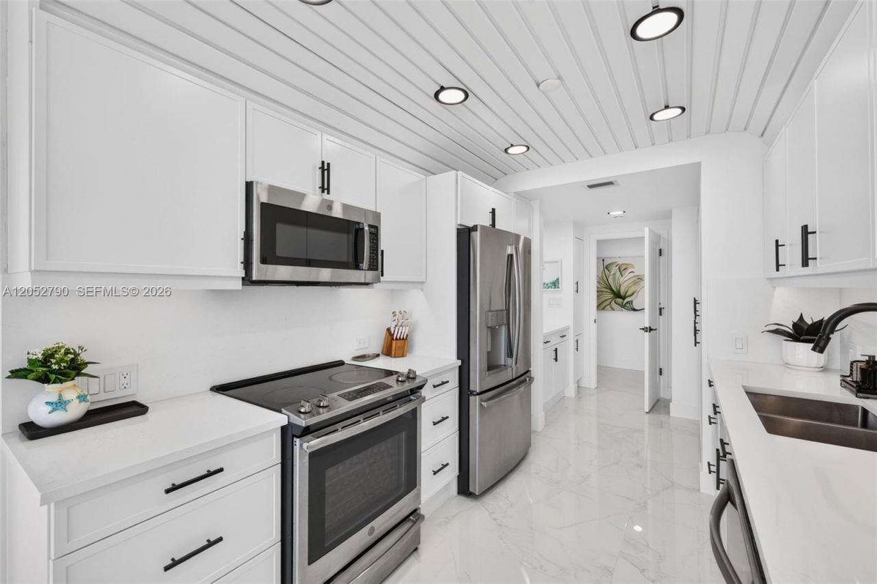 2800 Island Bl , Unit 904, Aventura, FL 33160 Photo