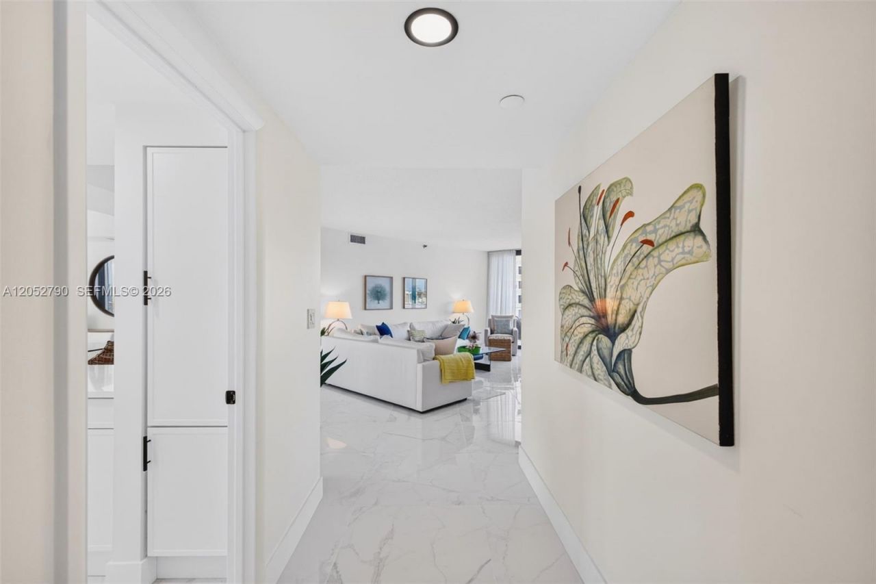 2800 Island Bl , Unit 904, Aventura, FL 33160 Photo