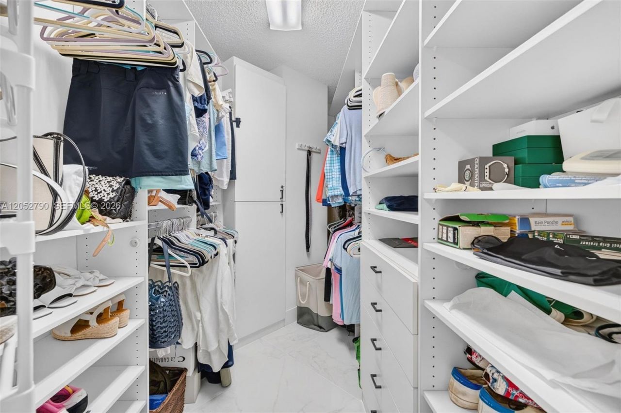 2800 Island Bl , Unit 904, Aventura, FL 33160 Photo