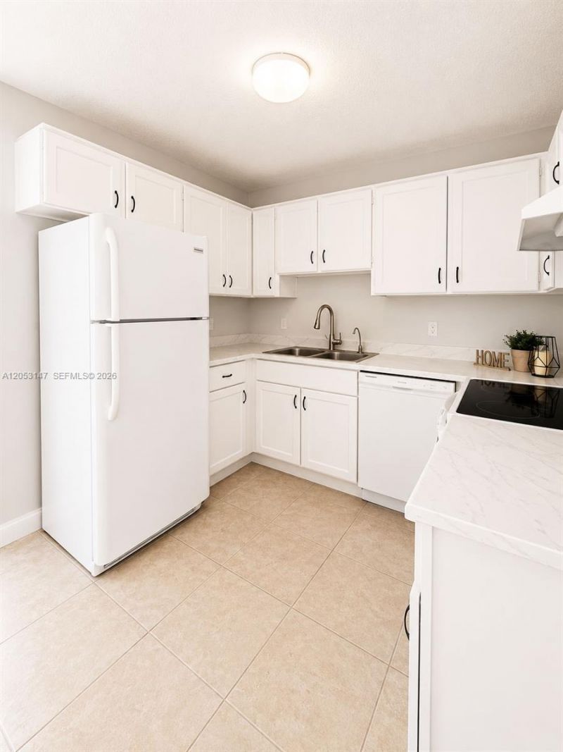 96 SE Norfolk Blvd , Stuart, FL 34997 Photo