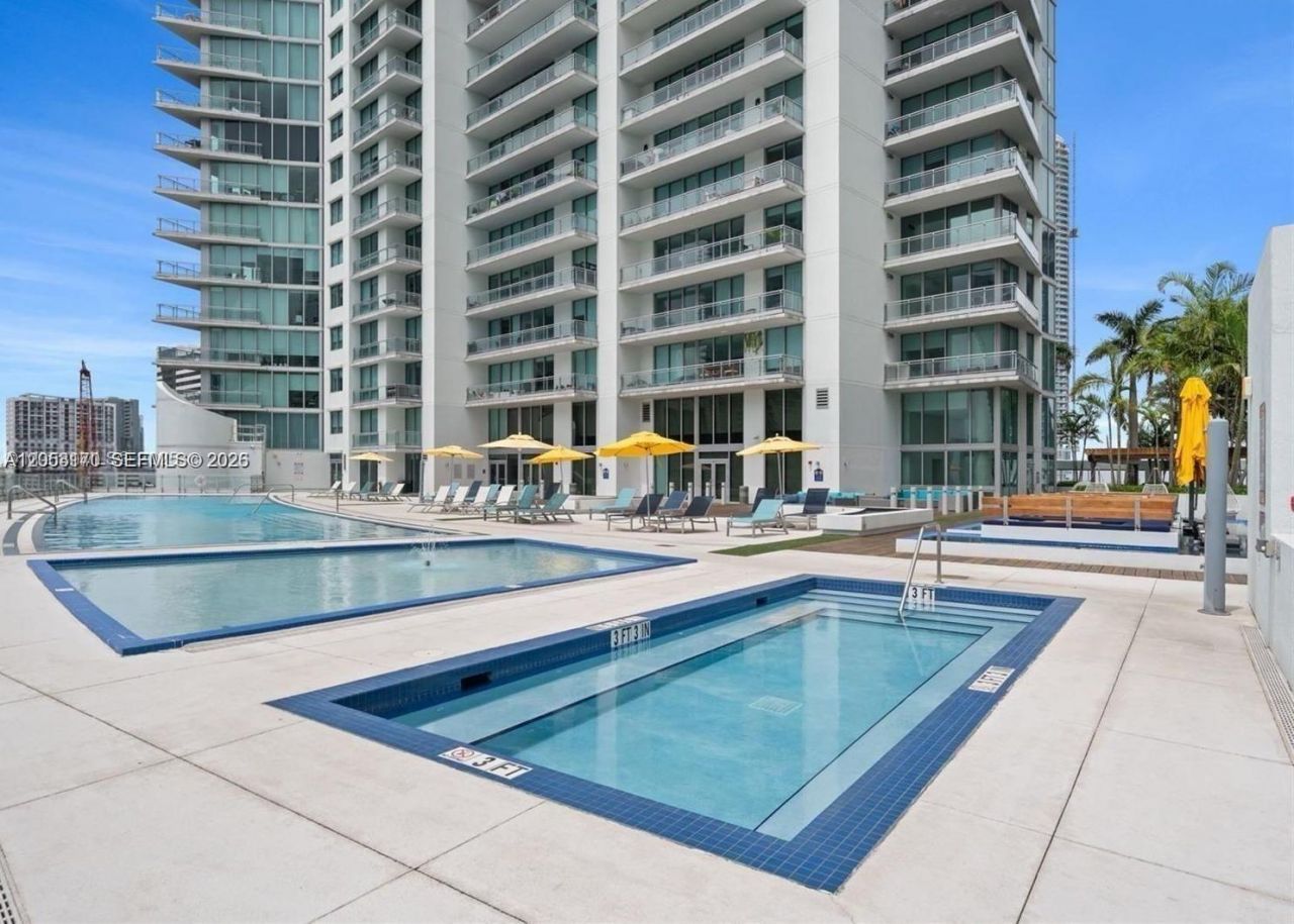 92 SW 3rd St , Unit 2510, Miami, FL 33130 Photo