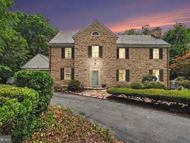 2201 BELLEVUE ROAD, HARRISBURG, PA 17104