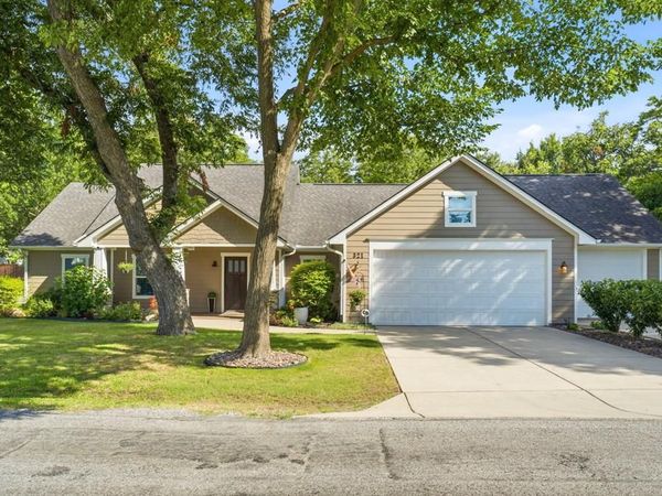 321 W Jefferson Street , Van Alstyne, TX 75495