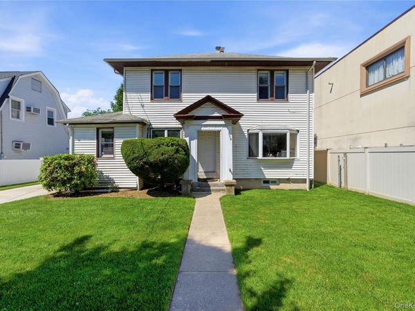 259 Wellington Road , Mineola, NY 11501
